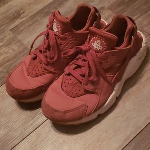 NIKE Air Huarache Shoes